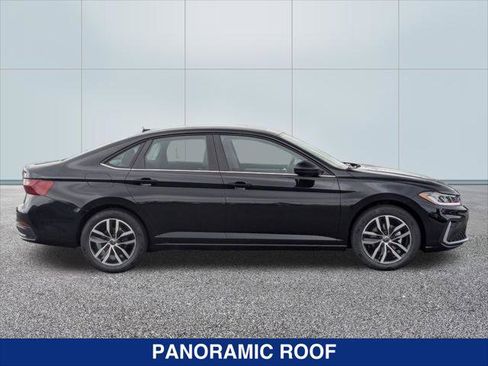 New 2026 Volkswagen Jetta SE image 6