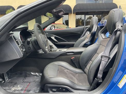 Used 2016 Chevrolet Corvette Z06 w/ 3LZ Preferred Equipment Group RWD image 24