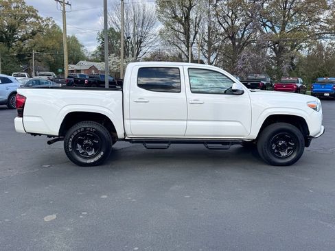 Used 2023 Toyota Tacoma SR AWD/4WD image 4