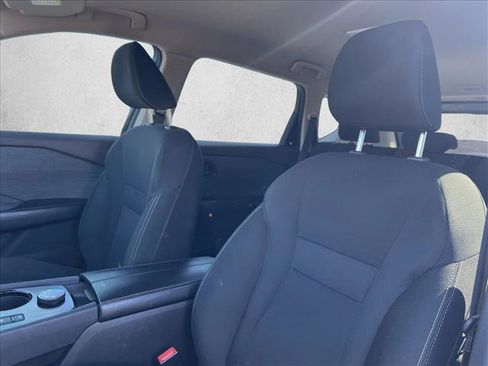 Used 2023 Nissan Rogue S image 16