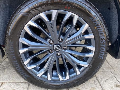Used 2026 Nissan Rogue Platinum w/ Platinum Premium Package AWD/4WD image 15