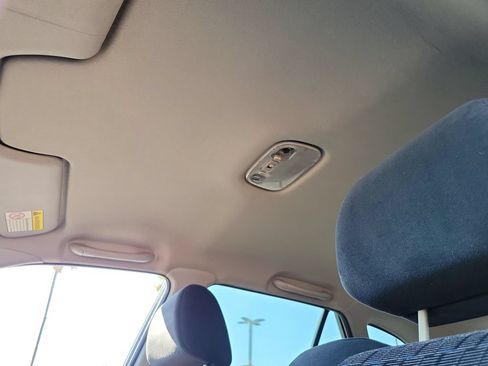 Used 2003 MAZDA Protege5 FWD image 15