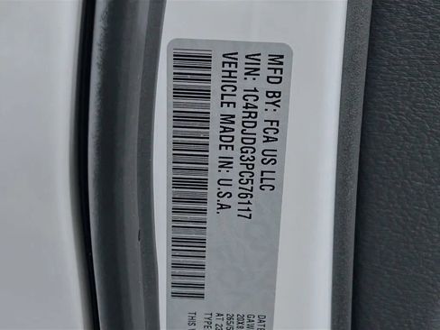 Used 2023 Dodge Durango GT image 34