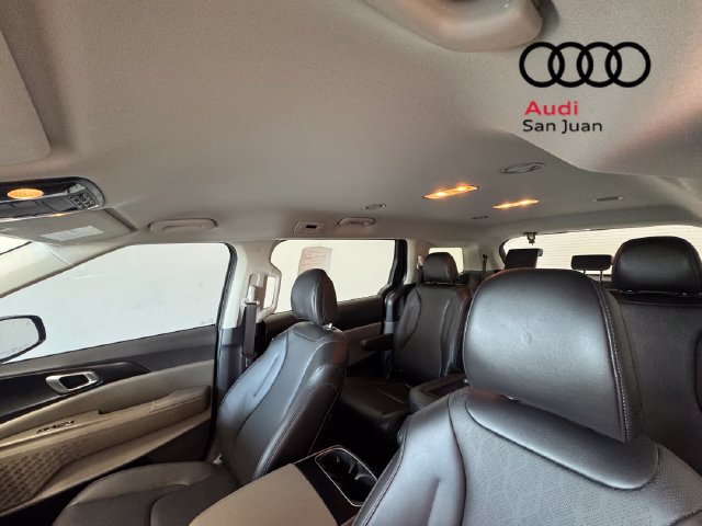 Used 2026 Kia Carnival FWD image 13
