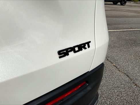 Used 2023 Honda HR-V Sport image 10