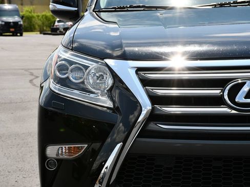 Used 2018 Lexus GX 460 Premium AWD/4WD image 39