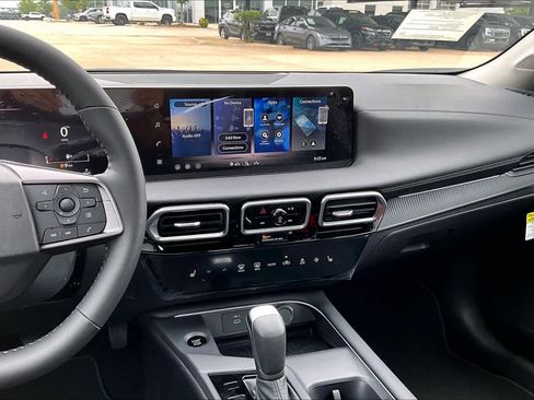 New 2026 Nissan Sentra SV FWD image 6