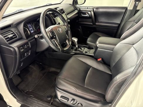Used 2024 Toyota 4Runner TRD Off-Road Premium w/ Moonroof Package AWD/4WD image 27