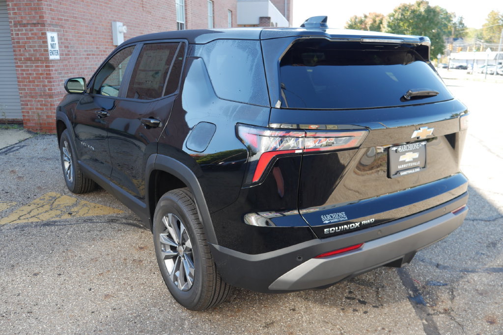 New 2027 Chevrolet Equinox LT AWD/4WD image 5