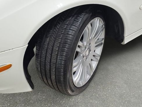 Used 2008 Mercedes-Benz E 350 Sedan image 29