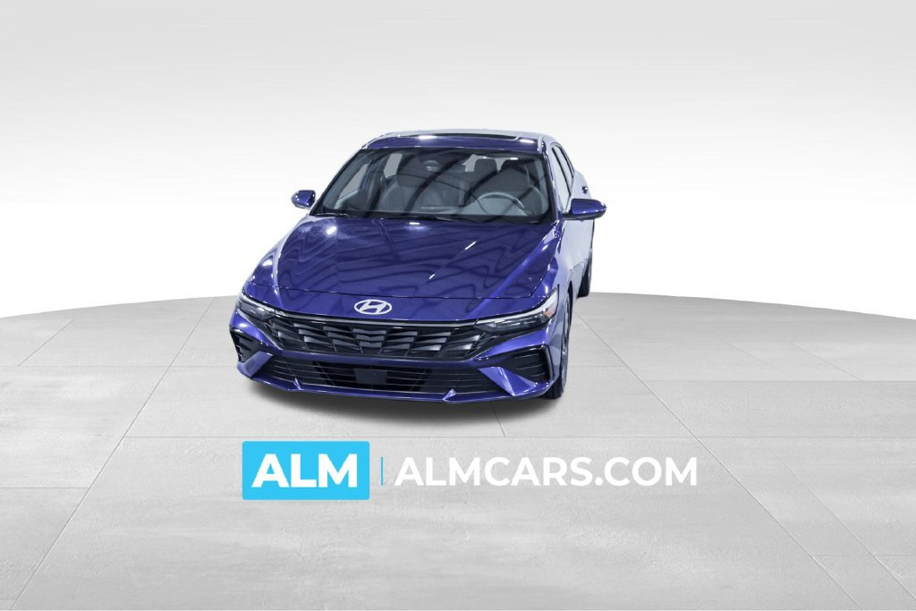 Used 2025 Hyundai Elantra SEL FWD image 1