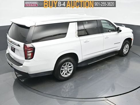 Used 2023 Chevrolet Suburban LT AWD/4WD image 34