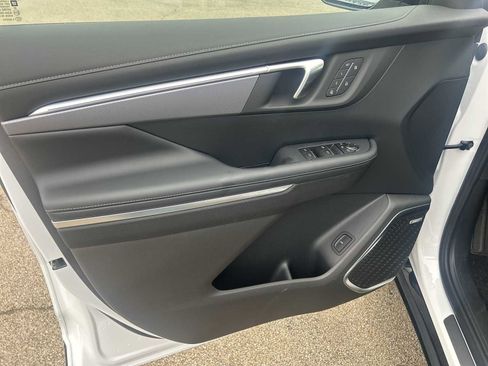 New 2026 Buick Enclave Sport Touring w/ Super Cruise Package image 22