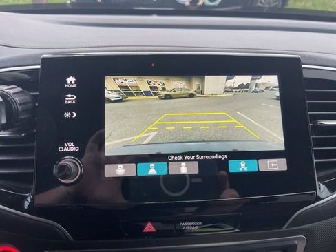 Used 2022 Honda Passport TrailSport image 12