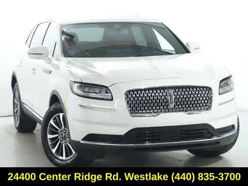 Certified 2023 Lincoln Nautilus Reserve image 2