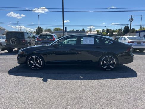 Used 2024 Honda Accord Sport image 2