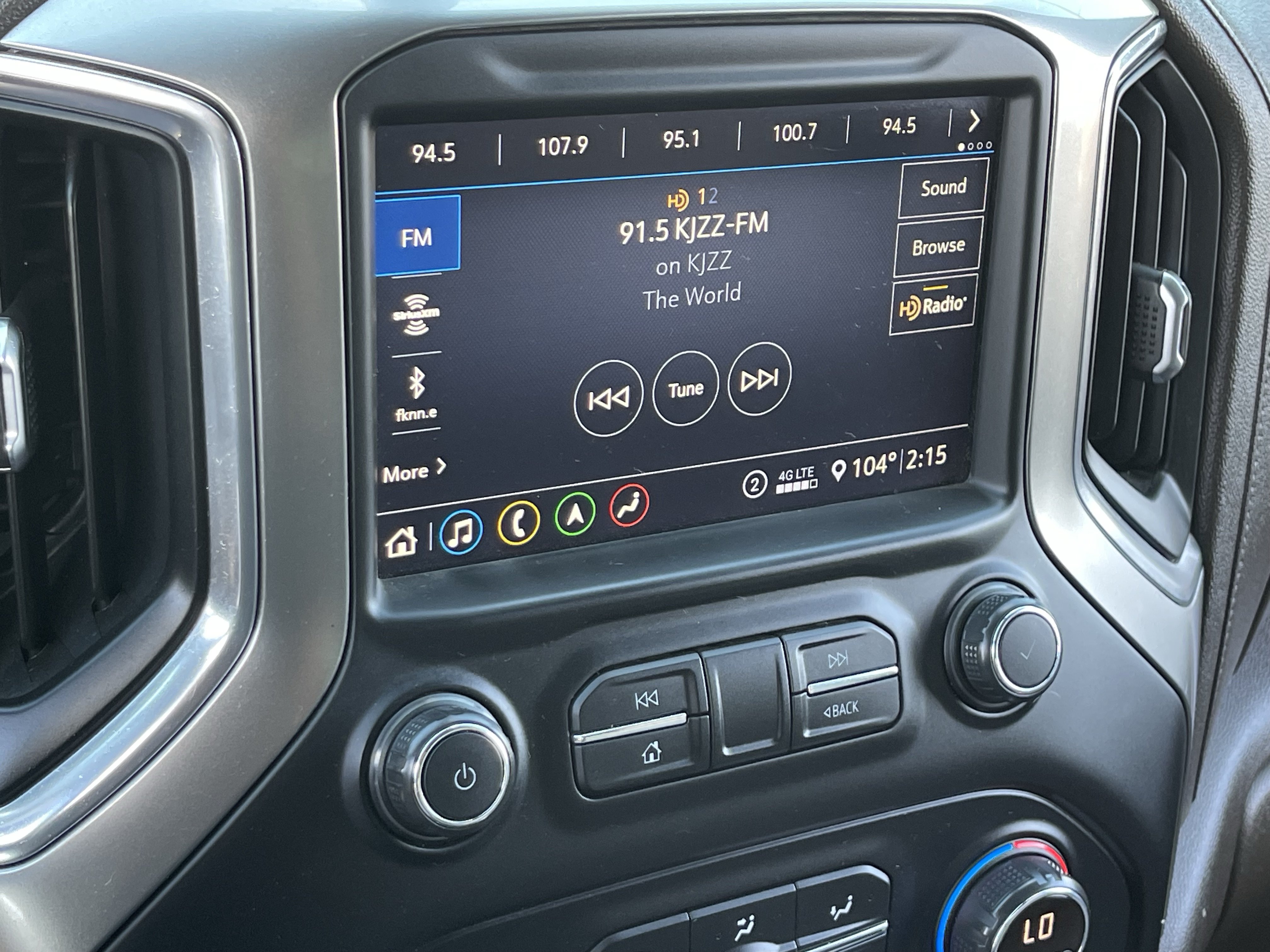 Used 2020 Chevrolet Silverado 1500 LTZ AWD/4WD image 28