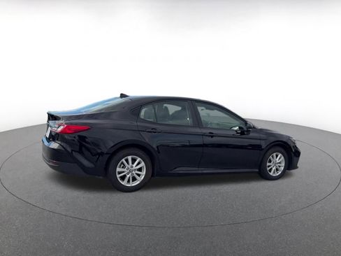 Used 2025 Toyota Camry LE image 14