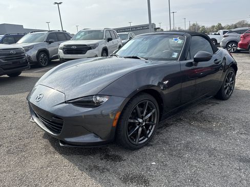 Used 2017 MAZDA MX-5 Miata Grand Touring image 7