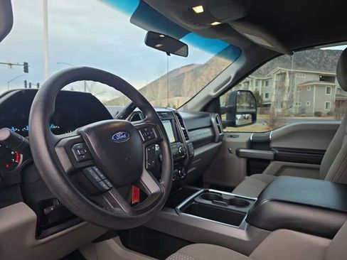 Used 2017 Ford F250 XLT w/ FX4 Off-Road Package image 13