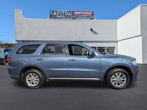 Used 2021 Dodge Durango SXT w/ 3rd Row Seating Group image 2