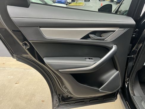 Certified 2023 Jaguar F-PACE R-Dynamic S image 30