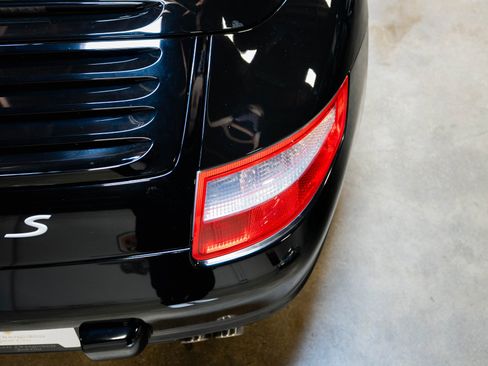Used 2008 Porsche 911 Carrera S image 25