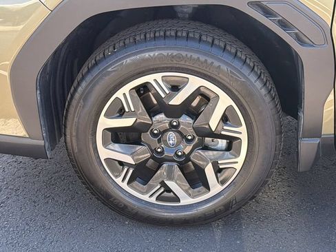 Certified 2025 Subaru Forester Premium AWD/4WD image 9