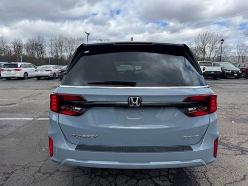 Certified 2025 Honda Odyssey Sport-L image 3
