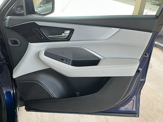 Used 2023 Acura MDX w/ Technology Package FWD image 10