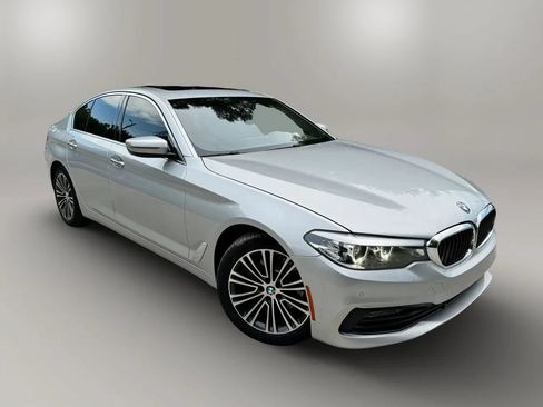 Used 2018 BMW 530i RWD image 2