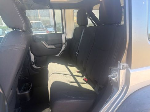 Used 2016 Jeep Wrangler Unlimited Sport w/ Quick Order Package 24S AWD/4WD image 19