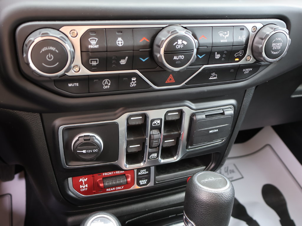 Used 2023 Jeep Gladiator Rubicon w/ LED Lighting Group AWD/4WD image 35