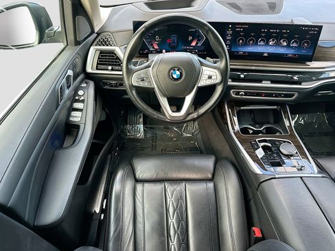 Used 2023 BMW X7 xDrive40i image 23