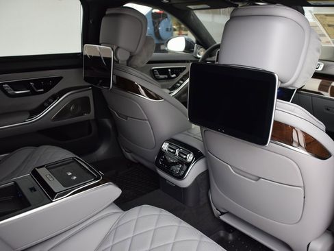 New 2025 Mercedes-Benz S 580 4MATIC Sedan image 18