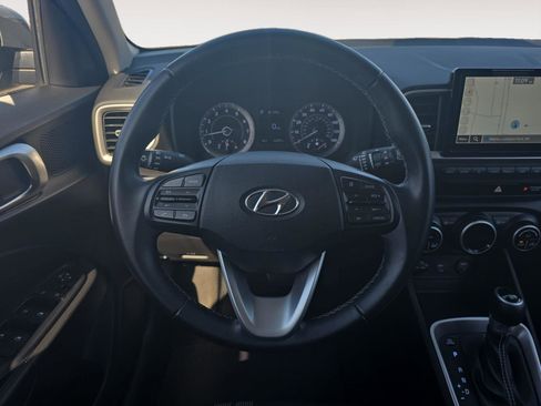 Certified 2021 Hyundai Venue SEL w/ Premium Package image 11