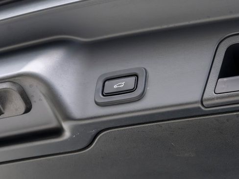 Used 2021 Land Rover Range Rover Evoque S image 53