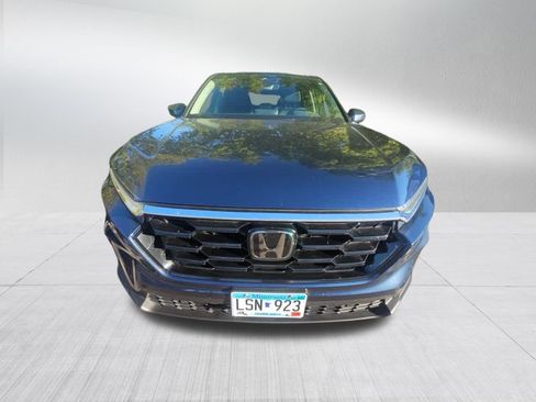 Used 2024 Honda CR-V EX-L image 2