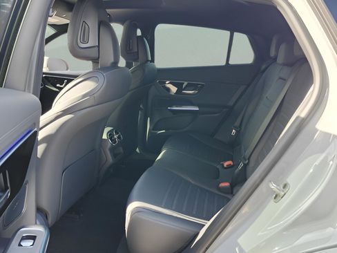 Certified 2025 Mercedes-Benz GLC 300 4MATIC image 10