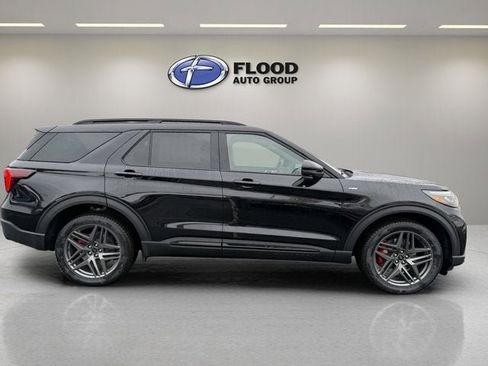 New 2026 Ford Explorer ST-Line w/ ST-Line Street Pack image 4