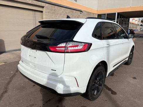 Used 2023 Ford Edge SE w/ Black Appearance Package image 7