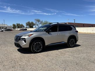 Used 2026 Nissan Rogue Platinum w/ Platinum Premium Package AWD/4WD video 1