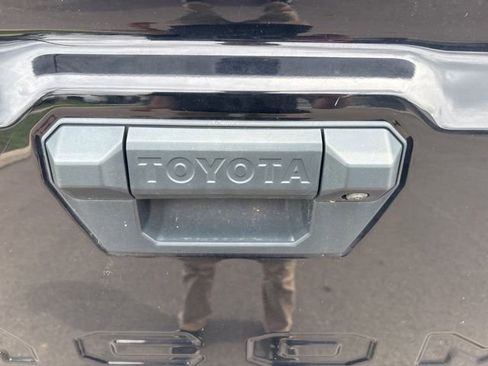Used 2024 Toyota Tacoma TRD Off-Road AWD/4WD image 12
