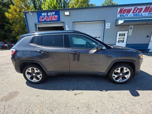 Used 2020 Jeep Compass Limited FWD image 4
