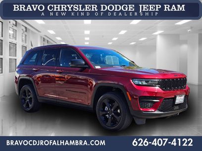 Used 2023 Jeep Grand Cherokee Altitude