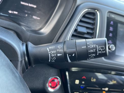 Used 2021 Honda HR-V EX image 21