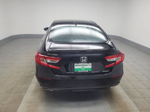 Used 2018 Honda Accord Sport image 6