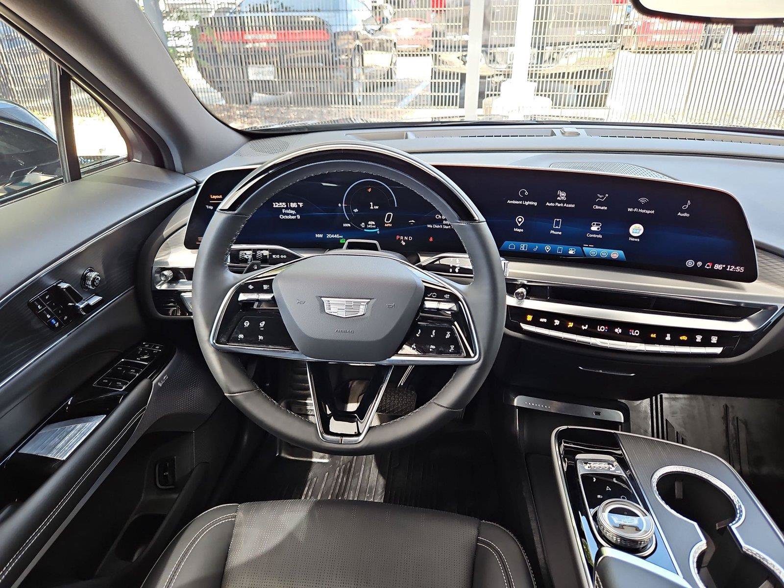Certified 2025 Cadillac Lyriq Luxury w/ LPO, Floor Liner Package AWD/4WD image 15