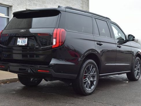 Used 2025 Ford Expedition Platinum w/ Stealth Performance Package image 11