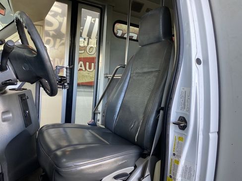 Used 2012 Ford E-450 and Econoline 450 Super Duty w/ Shuttle Bus Prep Pkg image 13